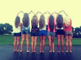 Best Friends Cute Picture Friend Photoshoot Best Friend Photography Friend Photos Group photography requires narrower apertures than when photographing a single person. best friends cute picture friend