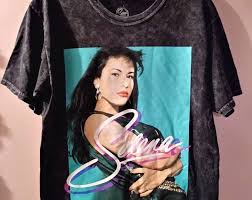 Though her career was cut tragically short, she arguably became the single most important figure in the growth of tejano and latino music in. Selena Quintanilla T Shirt New Selena Andy Warhol Inspired Etsy Pop Art Shirt Andy Warhol Inspired Selena Quintanilla T Shirt