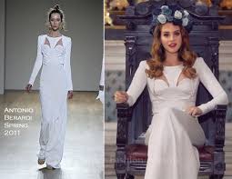 Другие песни lana del rey. Lana Del Rey In Antonio Berardi Born To Die Video Red Carpet Fashion Awards