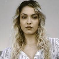 Juliet Simon's Instagram, Twitter & Facebook