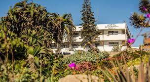 Erlaubt sind maximal 4 personen an einem tisch im innenbereich, und maximal 10 personen an einem tisch im außenbereich (plus kinder bis 18 jahre). Hotel Schweizerhaus Cafe Anton Swakopmund Ab 34 Agoda Com
