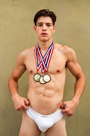 MMSCENE PORTRAITS: Ale Rosh by Maximiliano Yoguel