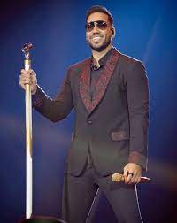 End Of The Golden Tour Coliseo De Puerto Rico Jose Miguel Agrelot Romeo Santos Justin Bieber Man Crush