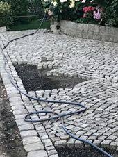Garten Sitzecke Gepflastert In 2020 Pflastersteine Auffahrt Landschaftsbau Granitpflaster