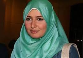 كوفي من معالجات شاملة متكاملة وواضحة المبدأ تساعد في حل المشاكل. Ø­Ù„Ø§ Ø´ÙŠØ­Ø© ØªÙƒØ´Ù ØªÙØ§ØµÙŠÙ„ Ø¬Ø¯ÙŠØ¯Ø© Ø¹Ù† Ø³Ø¨Ø¨ Ø§Ø±ØªØ¯Ø§Ø¦Ù‡Ø§ Ø§Ù„Ù†Ù‚Ø§Ø¨ ÙˆØ´Ù‚ÙŠÙ‚Øª Ù…ØµØ±Ø§ÙˆÙ‰
