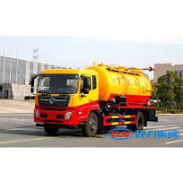 Dongfeng 4X2 165HP Cleaning Sewage Suction Truck Vacuum Sewer Vehicle
