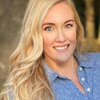 Shannon Cavanaugh's Instagram, Twitter & Facebook