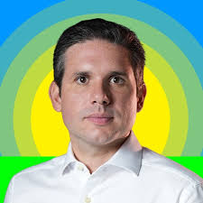 18 de outubro é o Dia do Médico em homenagem a São Lucas, o Evangelista,  considerado o padroeiro da medicina. Essa foi a formação que escolhi pelo  amor que eu tenho à