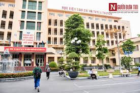 Trong khoảng thời gian từ năm 2011. SÄ© Tá»­ Ráº¡ng Rá»¡ Trong Buá»•i Thi NÄƒng Khiáº¿u Há»c Viá»‡n Bao Chi Va Tuyen Truyá»n