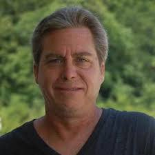 Scott Ludlow's Instagram, Twitter & Facebook