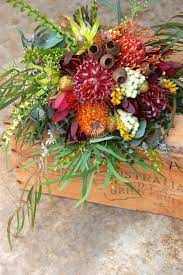 Florists and event designers are using brightly colored spray paints. Fresh Summer Natives For A December Wedding Australian Flowers Australian Native Flowers Beautiful Flowers