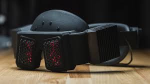 Weird Lens Allows Light Field Passthrough For VR Headset | Hackaday