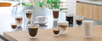 This bean to cup coffee machine allows you to easily customise your coffee as you prefer. De Longhi Magnifica S Fully Automatic Bean To Cup Coffee Machine Cappuccino Espresso Coffee Maker Ecam 22 360 B Black Amazon Co Uk Home Kitchen