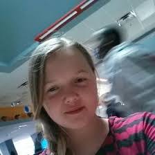 Carlie Howard's Instagram, Twitter & Facebook