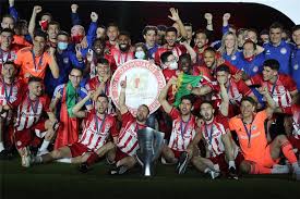 Check spelling or type a new query. Deite Binteo Kai Fwtografies Apo Th Megaleiwdh Fiesta Toy Olympiakoy Gia To 46o Prwta8lhma