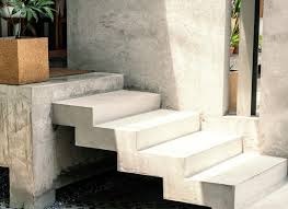 Les escaliers en béton sont surtout populaires à cause de leur caractère solide et à cause du fait qu'ils sont faciles à entretenir. Devis Escalier Beton Connaitre Le Prix Et Les Tarifs Ootravaux