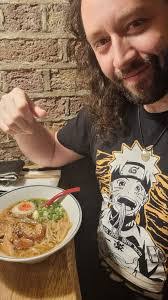 Felix Clement's Instagram, Twitter & Facebook