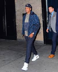 Jay Z In The Air Jordan 1 Midnight Navy Celebrity Sneakers Sneakers N Stuff Celebrities