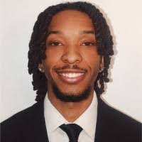 Deron Andrews's Instagram, Twitter & Facebook