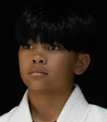 Maximus Bell's Instagram, Twitter & Facebook