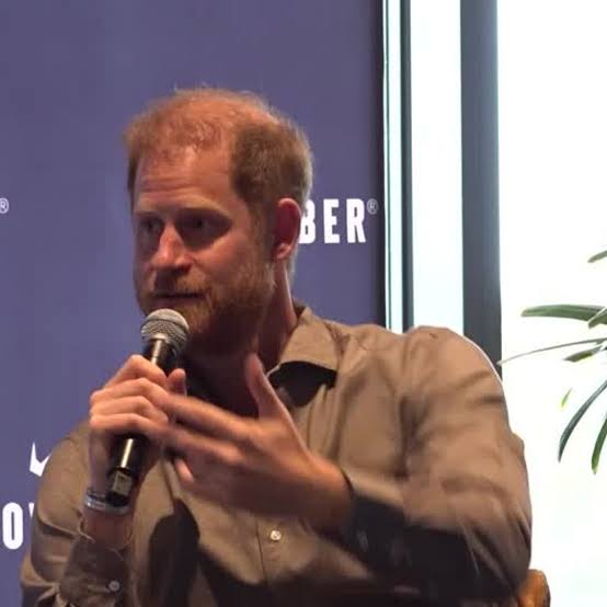 Prince Harry talks mental health with charity workers in Australia | Reuters