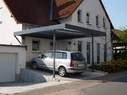 Das ist besonders dann praktisch, wenn es stark regnet und eine menge einkaufstüten so schnell wie möglich ins haus gebracht werden sollen. á… Carports Aus Aluminium Planung Kauf Bau Metam