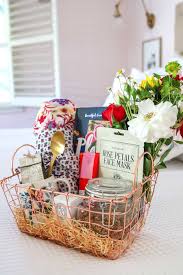 Diy Birthday Gift Baskets For Mom Mother S Day Gift Basket Homemade Protein Granola Mothers Day Baskets Cute Mothers Day Gifts Mother S Day Gift Baskets