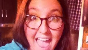 Rhonda Faye delights social media during storm