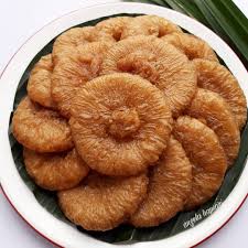 Tepung terigu dan gula merah terigu goreng isi gulmer camilan terigu gula terigu gula merah susu kental camilan gorengan gula merah. Pin Di Masakn