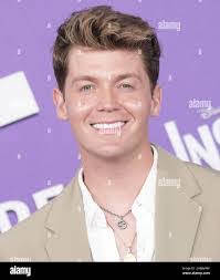 Jamie Miller's Instagram, Twitter & Facebook