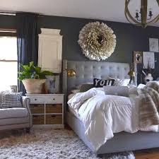 It is a pastel red color having an approximate luminance of 48%.it has a hue value of 8° indicating that this is a warm color. Paint Color Sw 7674 Peppercorn From Sherwin Williams Gray Master Bedroom Master Bedrooms Decor Home