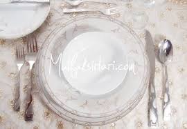 Son günlerde televizyonda yayınlanan yemekteyiz programı sofra dizaynını ön plana çıkarmayı başarmıştır. Sofra Duzeni Mutfak Sirlari Pratik Yemek Tarifleri