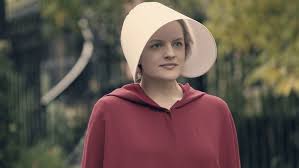 Jej mąż luke zostaje zastrzelony, kate zaś trafia do specjalnego obozu, gdzie są internowane młode kobiety. Opowiesc Podrecznej 3 Sezon Serialu Data Zwiastun Informacje Film