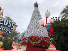 Winter wonderlanding at branson landing. Photos Even More Holiday Decorations Added To Seuss Landing In Universal S Islands Of Adventure Wdw News Today