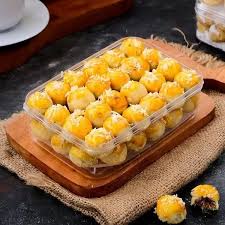 Ada banyak sekali varian kue nastar salah satunya yang akan dibahas kali ini adalah nastar keju. Resep Kue Nastar Keju Lembut Lumer Di Mulut Bahan Nastar Keju Susu Cara Membuat Nastar Keju Lumer Sederhana Edisi Lebaran Askcaraa