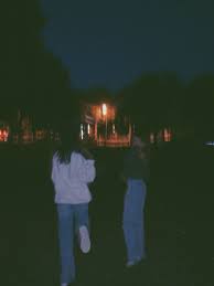 See more ideas about night aesthetic, sky aesthetic, aesthetic pictures. Aesthetic Teens Goals Trendy Outfit Inspo Dream Life Vsco Night Baggy Jeans Best Friends Aesthetic Friend Photoshoot Best Friend Pictures