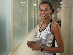 Apresento a vocês essa aprendiz de marta. Ex Pivo Marta Usa Cara De Pau Por Sucesso Na Politica E Mantem Vaidade Para Estar Bem Na Fita 26 02 2013 Uol Esporte