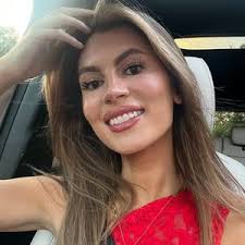 Caroline Greene (@carolinegreenepottery)