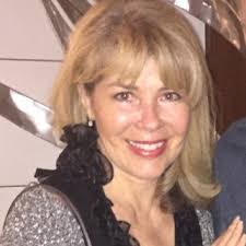 Christine Oldham's Instagram, Twitter & Facebook