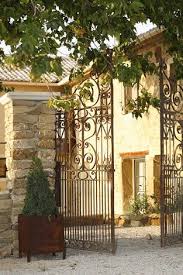 Le Clos Saint Saourde Chambres D Hotes De Prestige Vers Le Mont Ventoux Et Les Dentelles De Montmirail En Prov Chambres D Hotes De Luxe En Provence Frenc