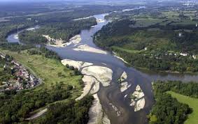 Au Fil De L Eau Vergnat L Allier Fleuve Ou Riviere Paysage France Paysage Auvergne Auvergne France