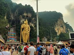 Untuk digunakan gratis tidak ada atribut yang di perlukan. Menaiki Ratusan Tangga Kuil Hindu Batu Caves Di Selangor Malaysia Akulily