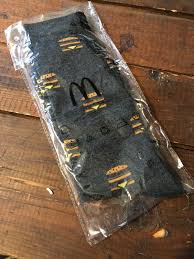 Zapraszamy na oficjalną witrynę internetową mcdonald's, gdzie dowiesz się wszystkiego na temat produktów, promocji, ofert specjalnych, pracy i wiele więcej. Mcdonalds Bicmac Socken Gr 43 46 Aktion Limitiert Ausverkauft Bic Mac Ovp Ebay
