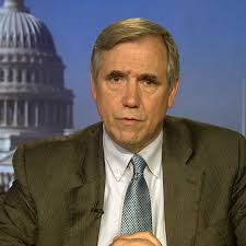 Sen. Merkley signs 'No fossil fuel money pledge,' urges colleagues to do  the same