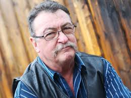 Walking the thin blue line: How Ottawa police officers are helping each  other