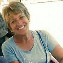 Lori Longwell's Instagram, Twitter & Facebook