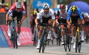 Wout van aert kijkt enkel naar zichzelf: Milan Sanremo Poised For Classic Battle Following Gripping Tirreno Adriatico