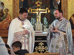 Biserica a fost sfinţită de ps anton coşa la 15 august 2008, având hramul adormirea maicii domnului, la eveniment participând şi strănepoţii ctitorei, aflaţi în elveţia şi canada. Praznicul Floriilor In Parohia Adormirea Maicii Domnului Din Cluj Napoca Radio Renasterea