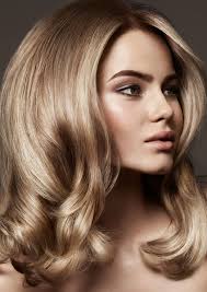 Miele, cenere, platino, rosa, caramello. Come Curare I Capelli Biondi Per Avere Un Biondo Perfetto Toni Guy Blog