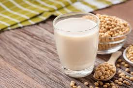 Apa yang dikonsumsi harus mengandung nutrisi, baik untuk si ibu dan juga untuk bayinya. Susu Kedelai Untuk Ibu Menyusui Memiliki Banyak Manfaat Ini Buktinya